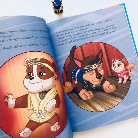 🐾 PAW PATROL READING BOOK 🐾 - Picture 2 of 3